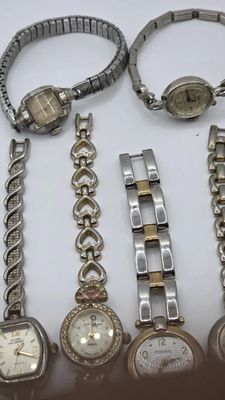 11 Piece Women’s Watch Lot – Fossil, Gloria Vanderbilt, Jennie B & More